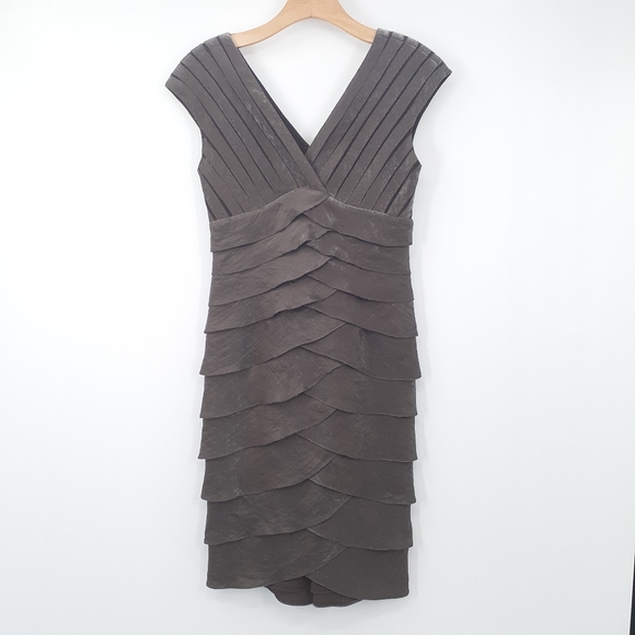 ADRIANNA PAPELL Shutter Pleat Dress NWOT - Picture 2 of 9